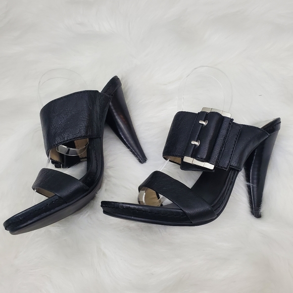 Michael Kors Size 8 Black Leather Buckle Heeled Sandals - Picture 3 of 10